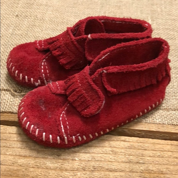 ❤️ MINNETONKA RED MOCCASINS ❤️ - Picture 6 of 7